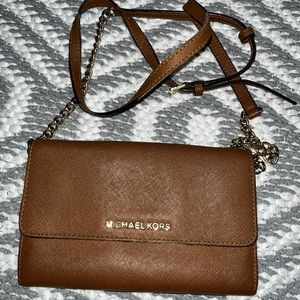 Michael Kors crossbody Jet Set